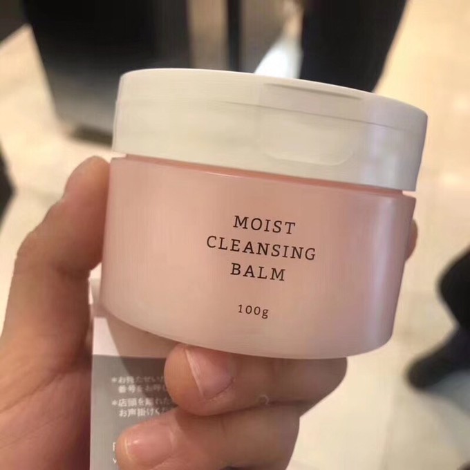 日本的彩妆品牌哪个气垫最好,日本最好用的十大粉底