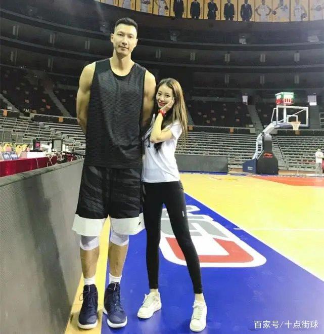 拉拉队员黄逸辉,黄逸辉广东宏远啦啦队