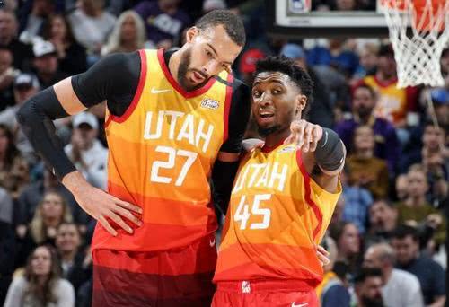 赛季over8大3千万先生叫苦？库里“4千万先生”比詹皇还赔钱