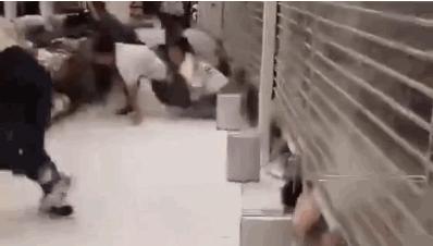 王思聪为什么愿意给女孩花钱,王思聪蝴蝶结多少钱