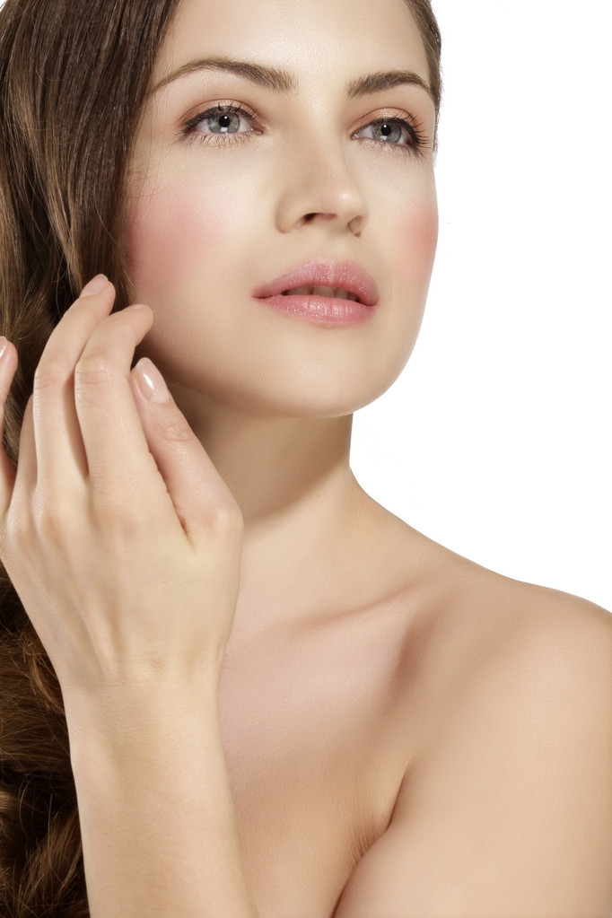 女性毛孔粗大用什么精华液好,女性脸上毛孔粗大有黑头怎么办