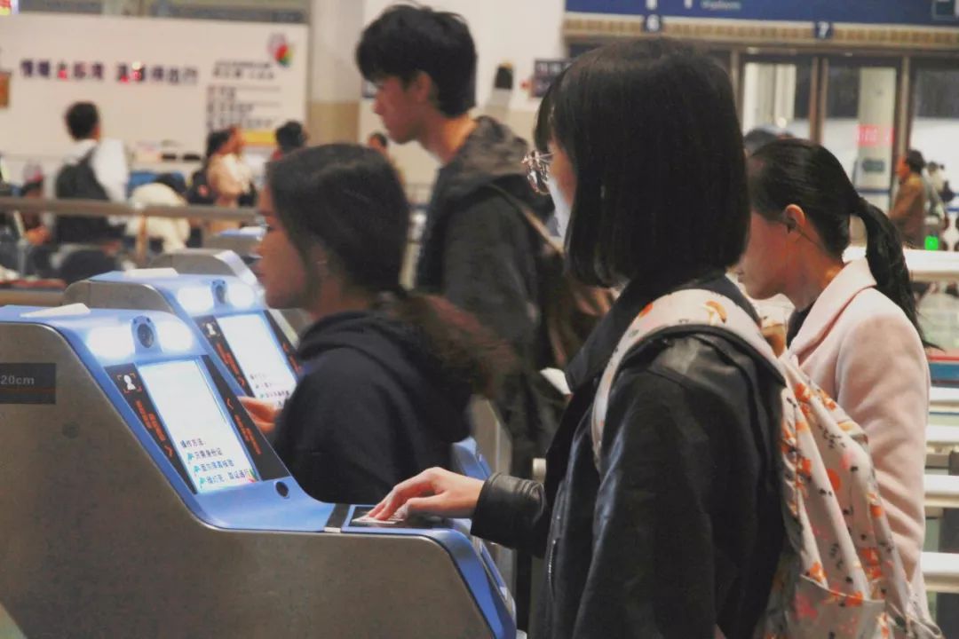 春运火车票是放票才能抢到吗,春运车票你抢到了吗