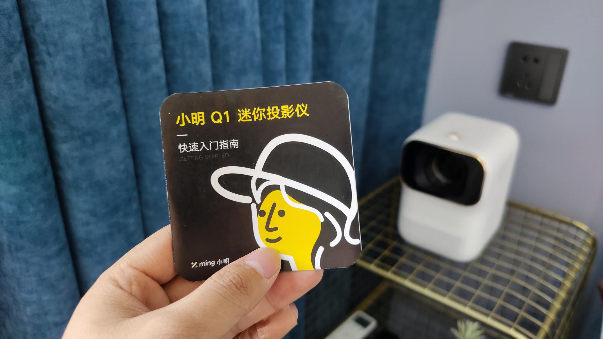 小明q1特别版智能投影仪,小明q1pro投影仪和极米newz6比较