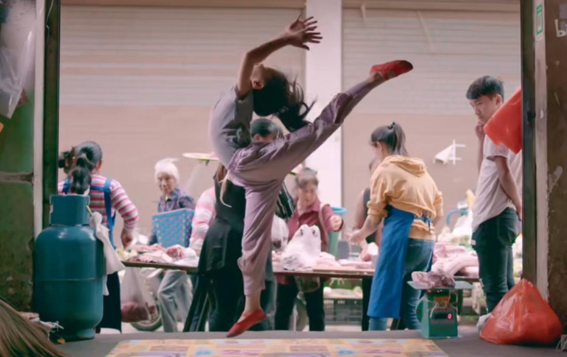 伊能静是怎么走出低谷的,伊能静的身体素质为什么那么好