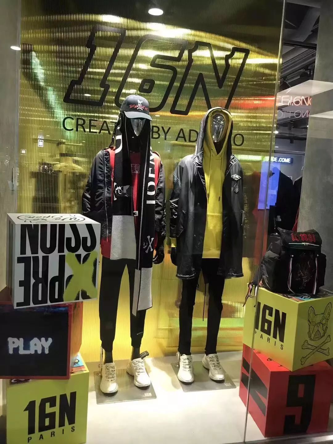 觉得太平鸟、GXG、卡宾不够潮？这个潮流男装可能正对你胃口！