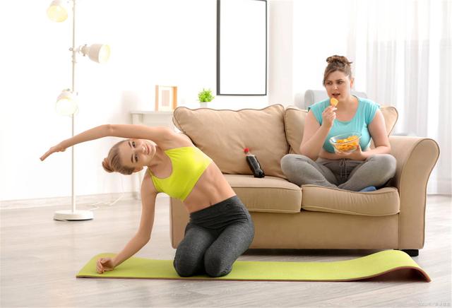 减肥时一天三顿正确饮食,减肥几点吃晚餐掉秤最快