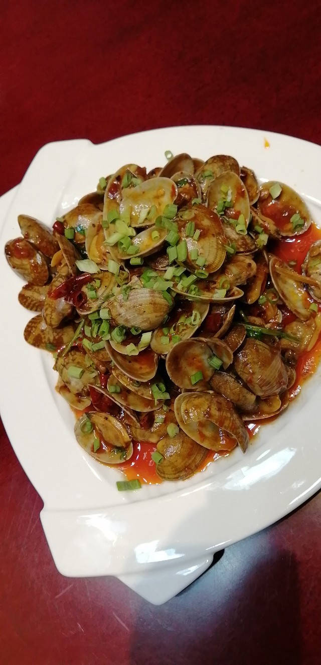 和田“夜生活”，“我的虾享餐厅”食美店雅，俊男靓女慕名而来