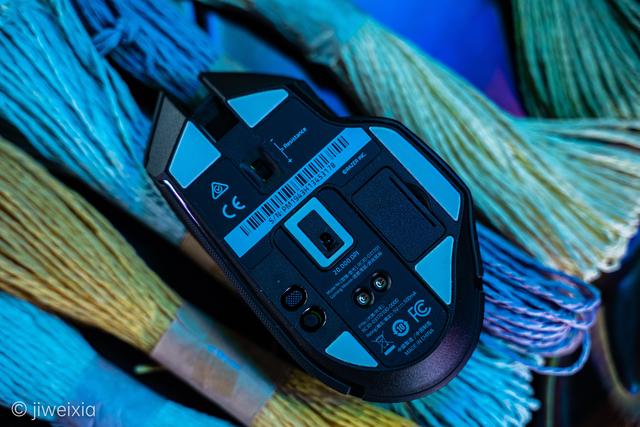 雷蛇巴塞利斯蛇标准测评,雷蛇巴塞利斯蛇怎么连接蓝牙