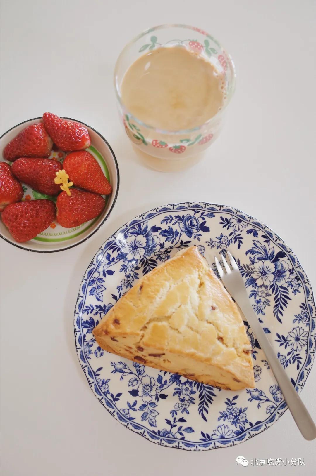 卖价在8至10元的工业面包,10元面包批发厂家