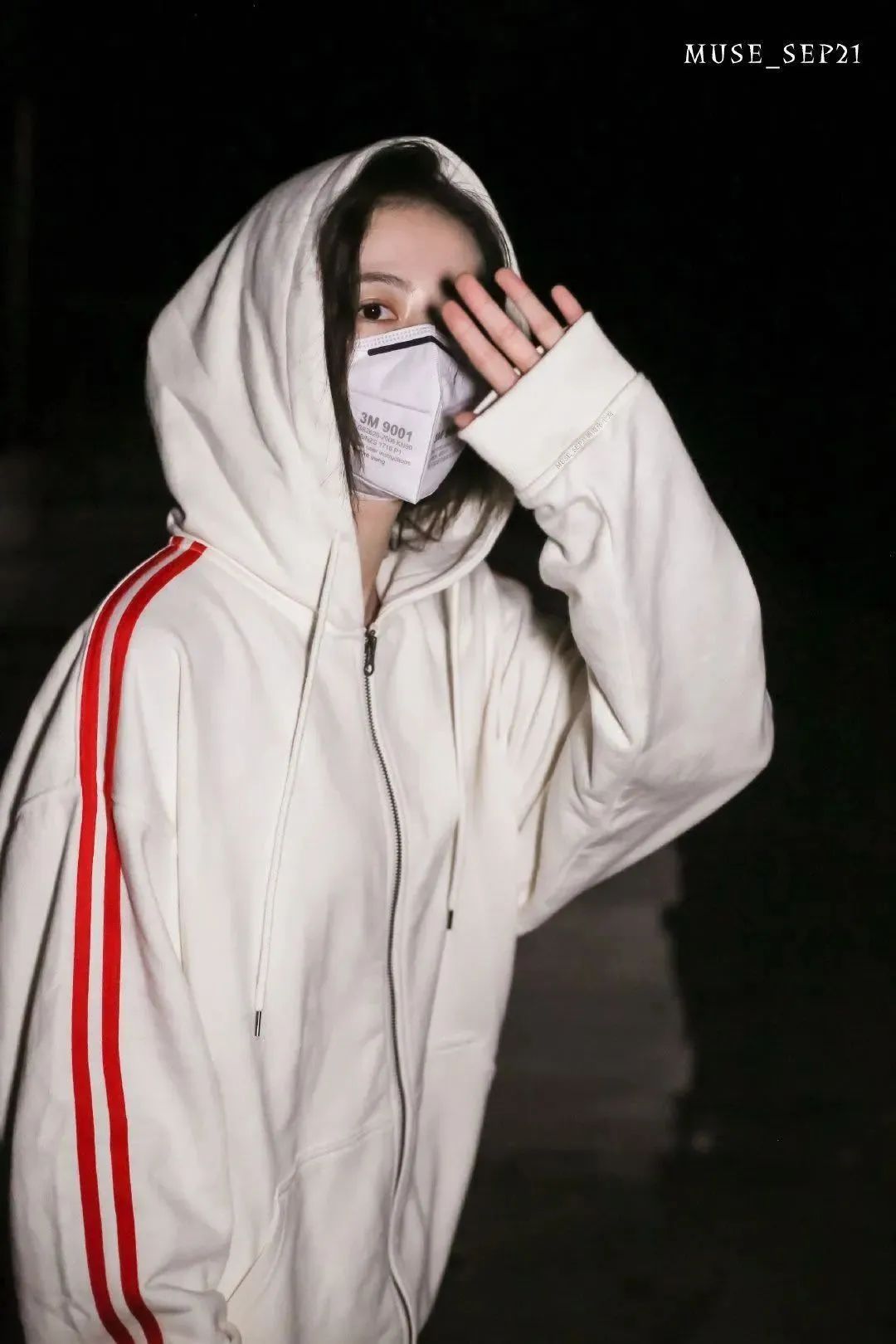 被明星带火的同款国货,被明星同款刷屏的女孩