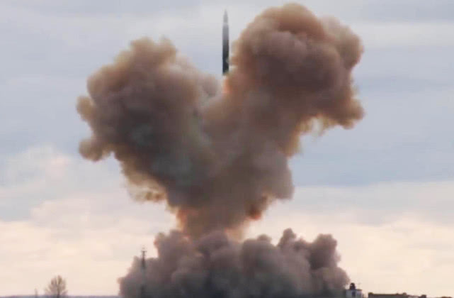 洲际导弹爆发瞬间,乘波体弹道导弹视频