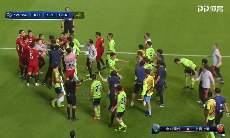 亚冠韩国打架,亚冠全北对上港现场直播