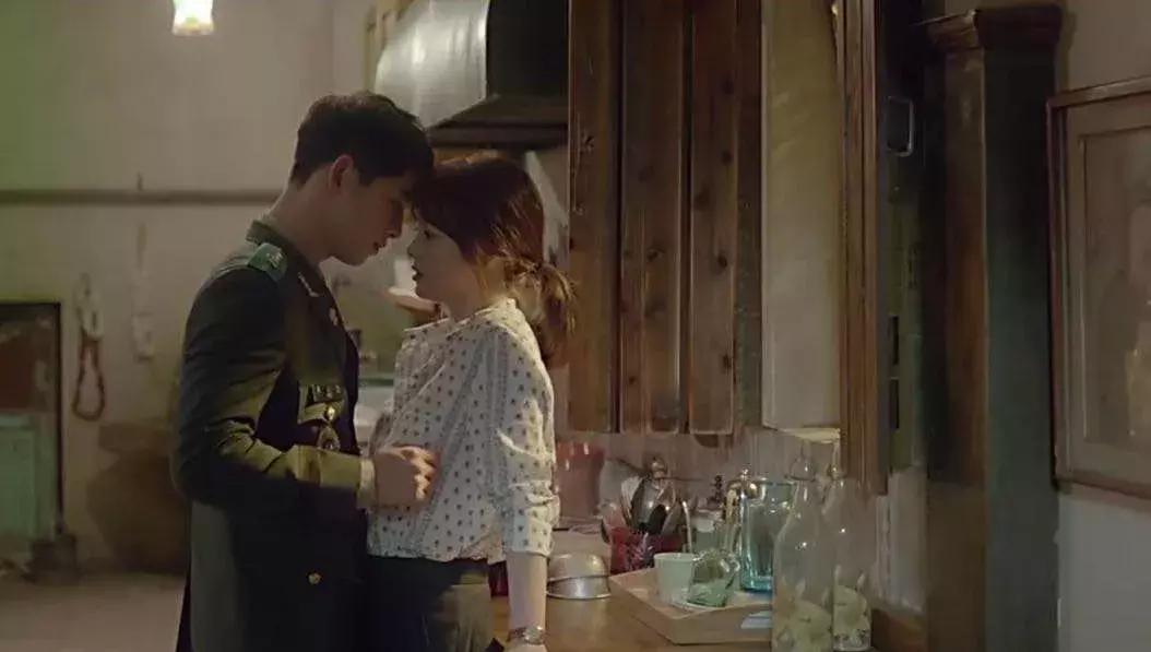 杨幂一百多元衣服,杨幂泫雅衣服