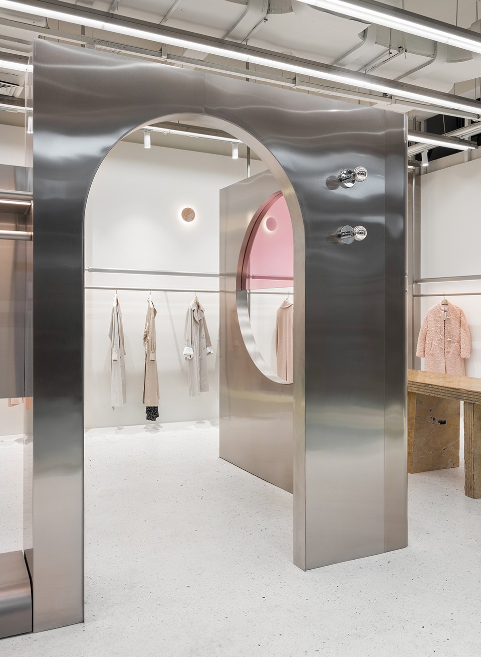 现象设计：杭州WELLSKY女装店