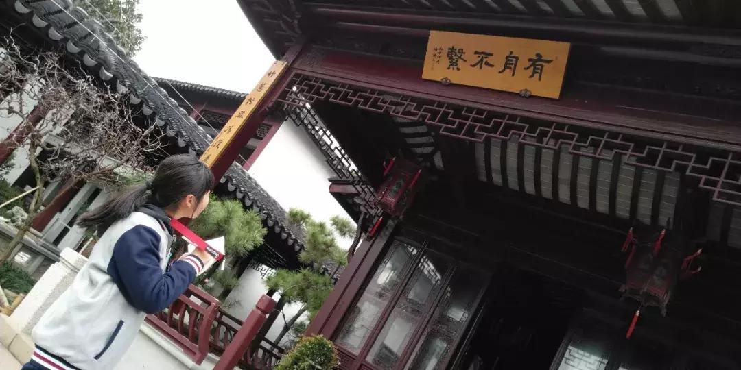 在地铁里包下一辆车，是种怎样的体验？