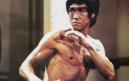 李小龙死后徒弟反应,李小龙临死前的怪异举动