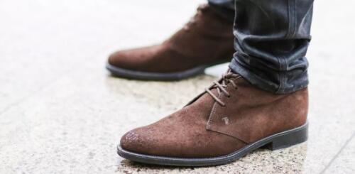 如何清洗一双麂皮鞋底子,麂皮的鞋子弄上油了怎么清洗