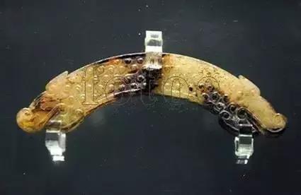 玉有五色沁胜得十万金什么意思,玉有五色沁胜得十万金是什么意思