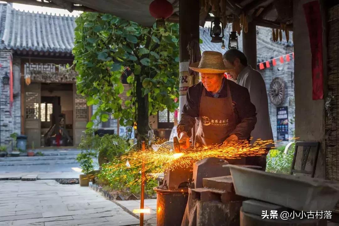 今年花灯庙会在哪里 (山东庙会花灯哪里好玩)