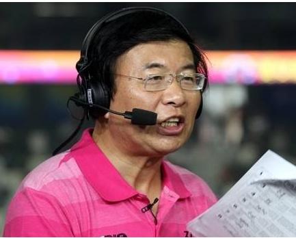 李梓萌口误抢康辉台词视频,央视新闻康辉说李梓萌