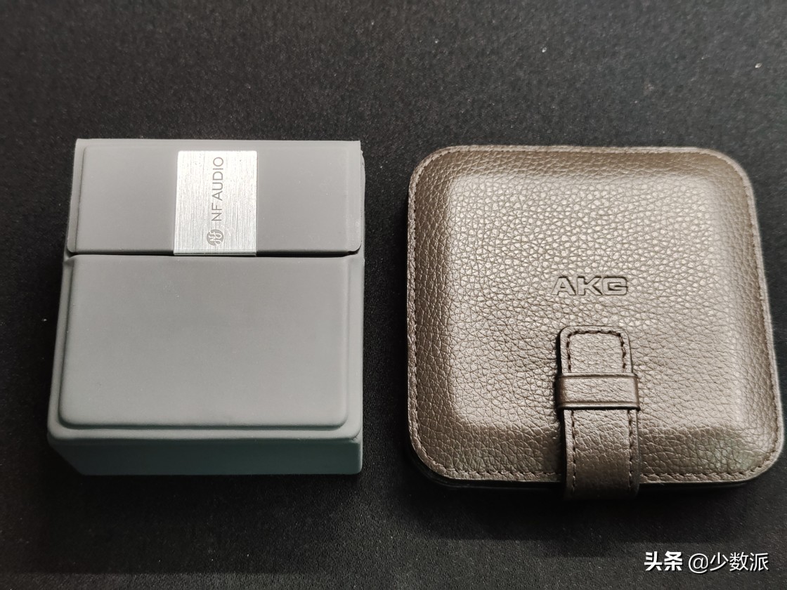 这也许是设备最多的桌面？我的「实用主义器材派」桌面分享