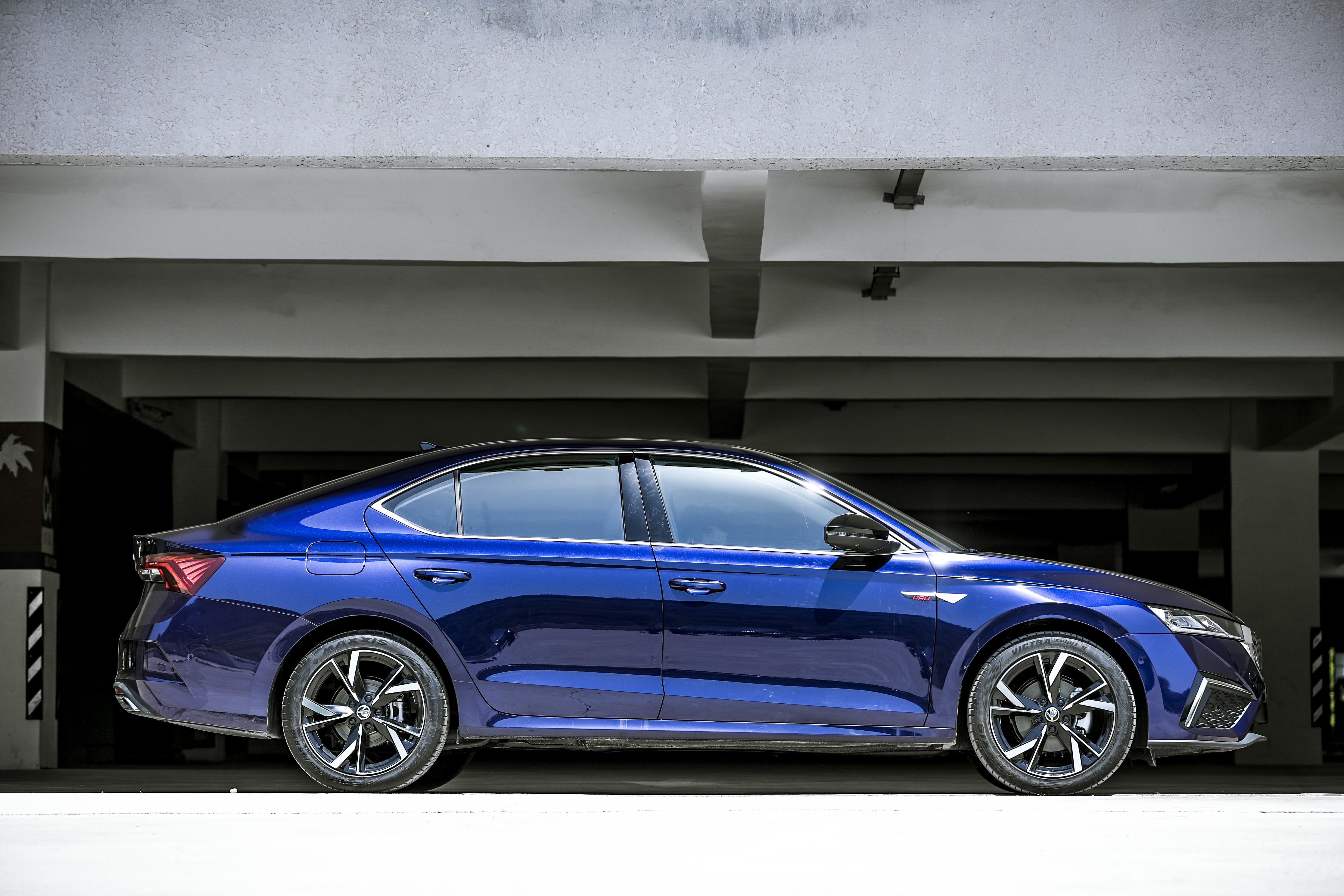 斯柯达明锐1.6和速腾发动机一样吗,斯柯达新明锐和速腾对比