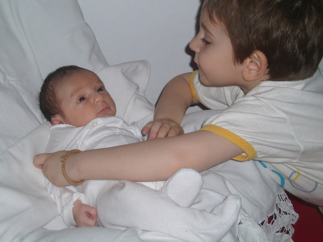 妈妈怀孕了还要面临什么,妈妈怀孕二胎怎么办