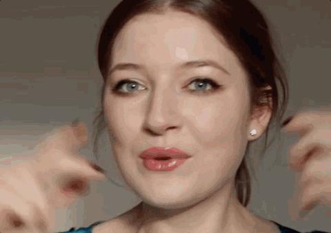 “旺夫体质”发威成吸粉大户，天生好面相到底有多强