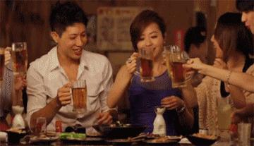 感觉嘴里有股肠胃的臭味,肠胃有一股腐臭味怎么回事