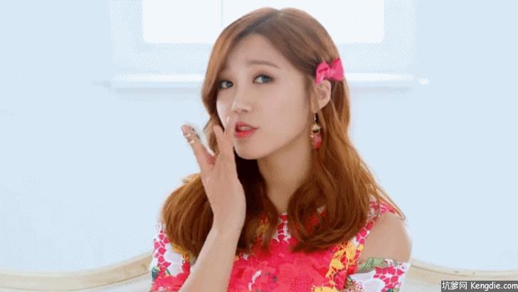 自然堂凝时鲜颜冰肌水真假对照,自然堂冰肌水正装