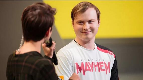 选择自己想玩的游戏来装主机,选外设一定不要盲目跟风