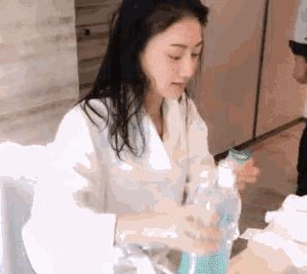 【海淘】用眼过度，酸胀疼痛+*血丝红**？5秒来一场冰泉SPA！爽爆了