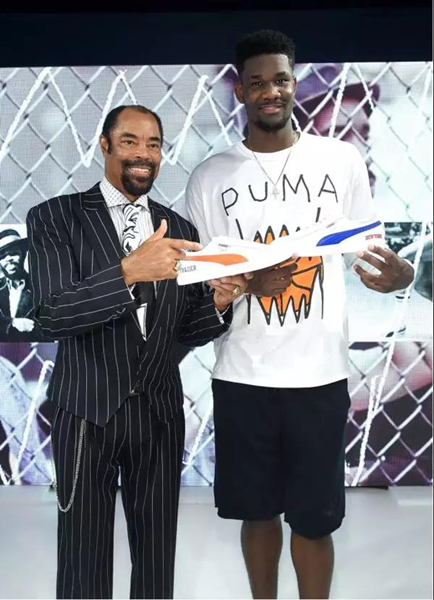 跟耐克相关的品牌,和耐克同档次的品牌有哪些