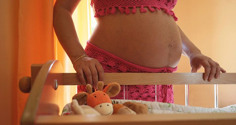 子宫出租实录：能站着挣钱，就别躺着