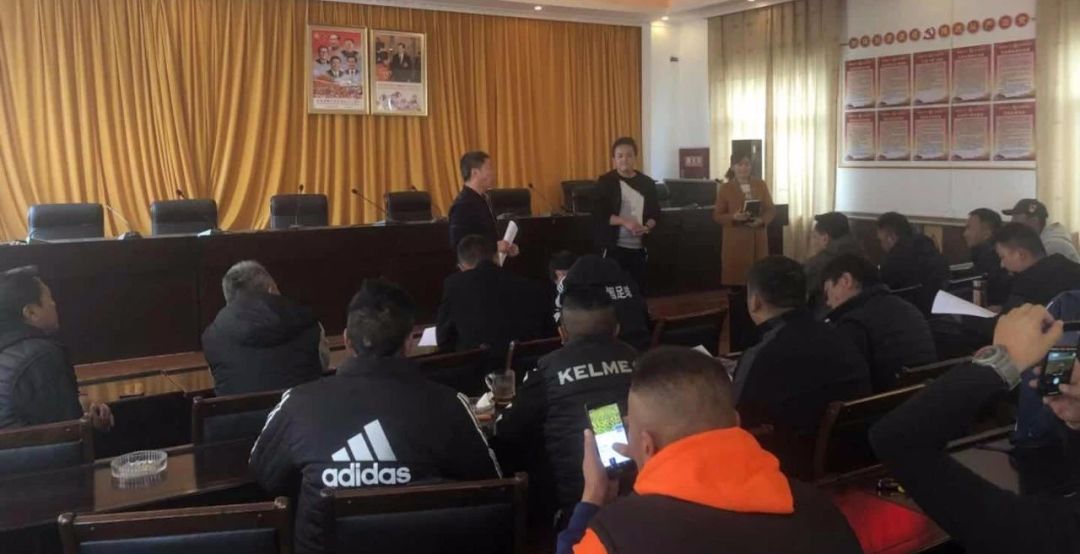 拉萨夏令营足球,拉萨儿童军训夏令营