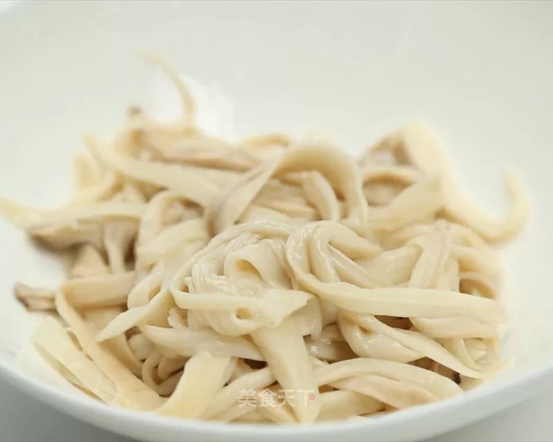 手撕杏鲍菇最好吃的做法,每天一道快手菜蚝油手撕杏鲍菇