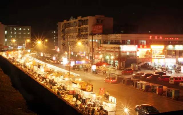 西安吃肉夹馍哪里最便宜,西安肉夹馍成都