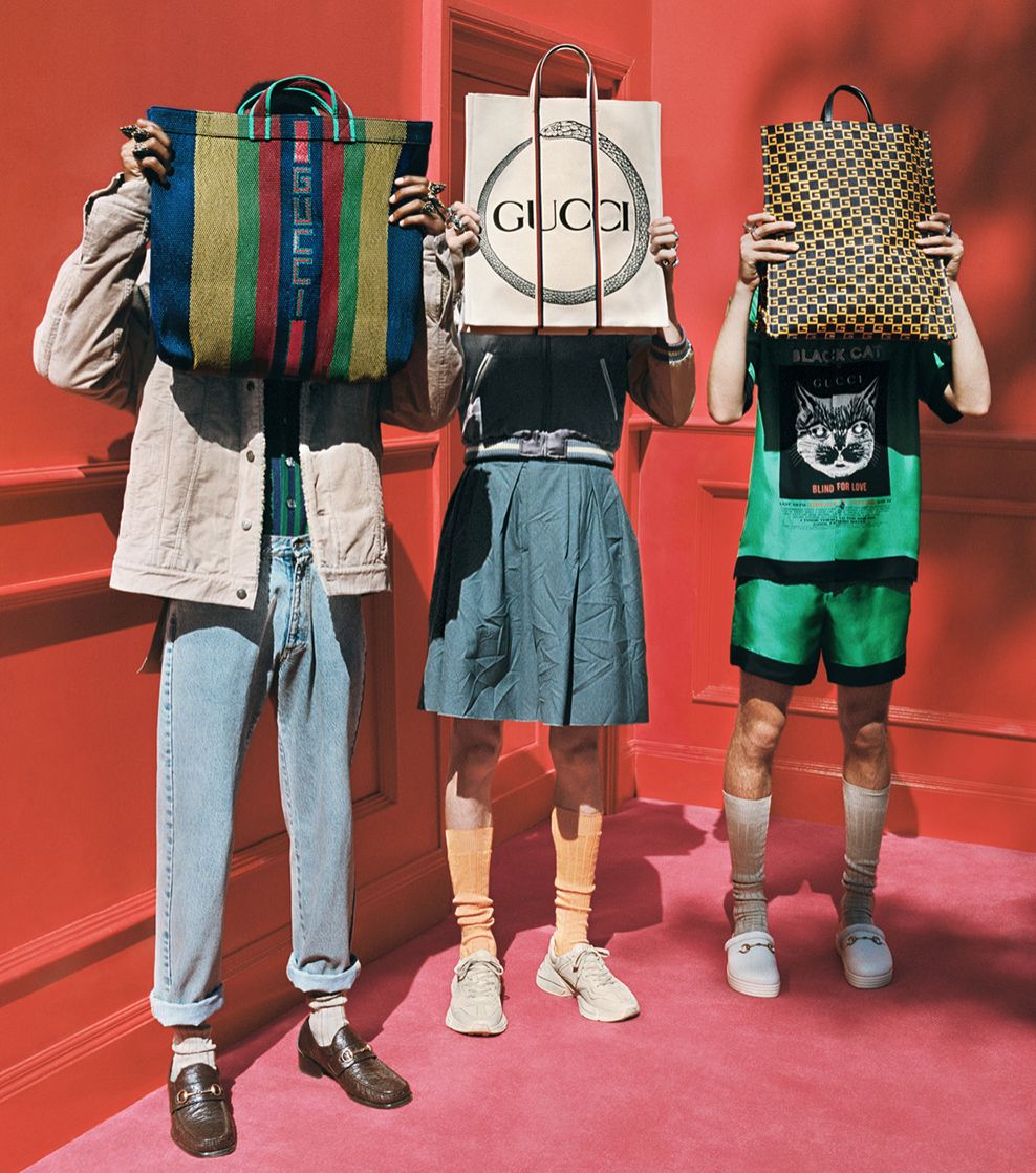 都公元8102年了，还觉得男孩拎包很娘？