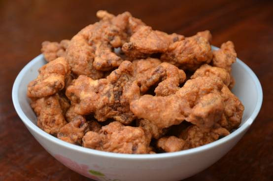 大理八大碗鱼做法,大理好吃的八大碗