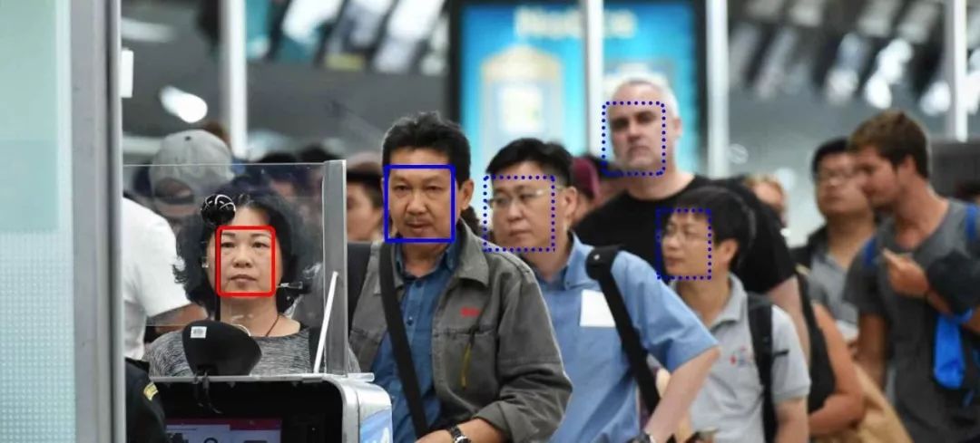 华人带回国礼品被收税,国外带东西回国要收税吗