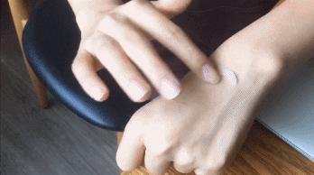 什么单品好用又白又嫩,春季女生必买的基础款单品