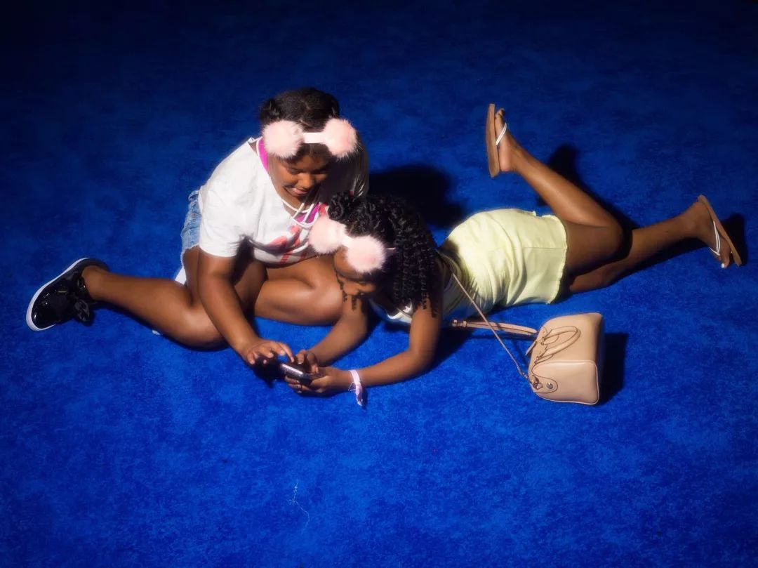 “你不需要口红,是口红需要你”:千禧一代眼里的化妆