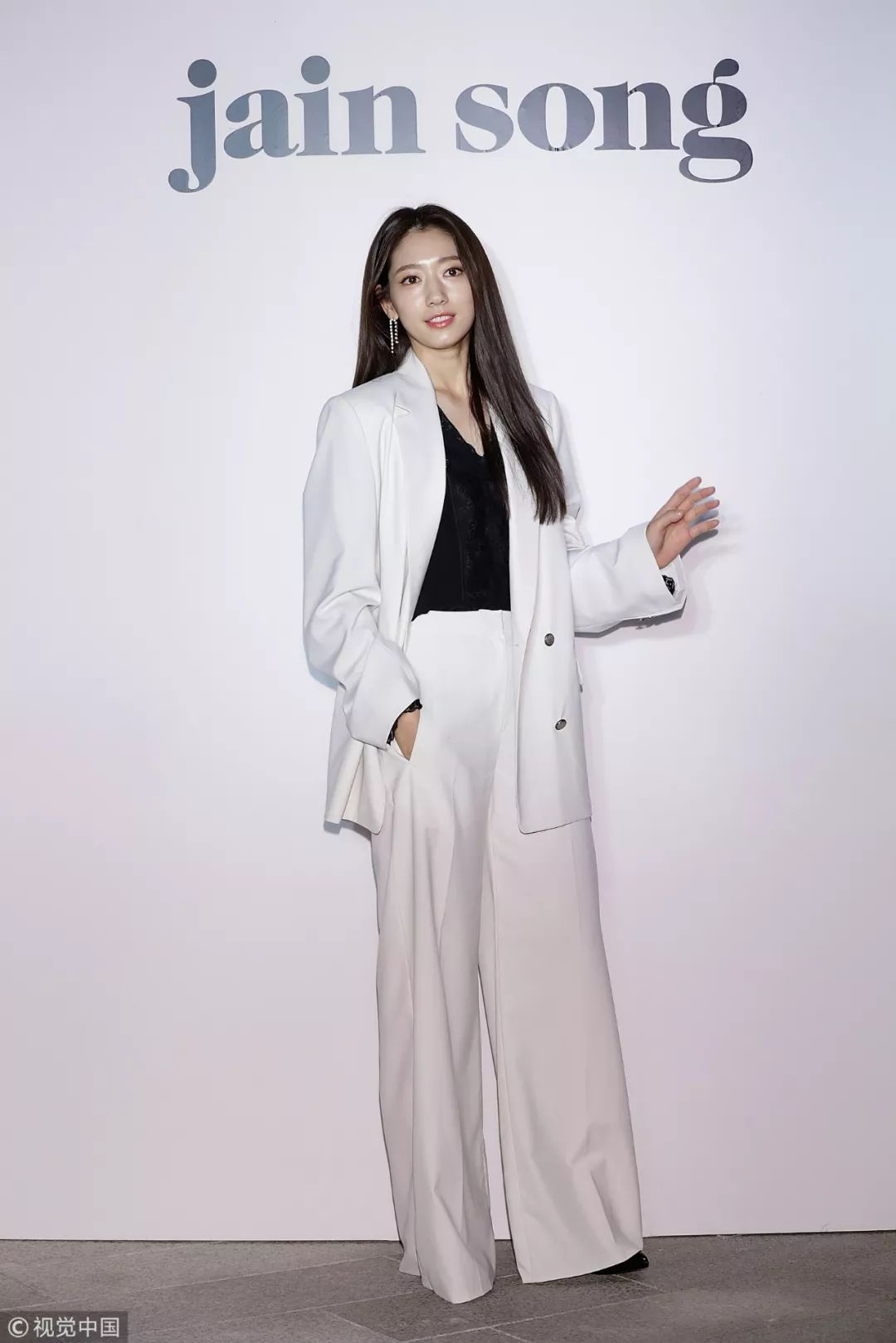 玄彬朴信惠红毯,玄彬怎样评价朴信惠