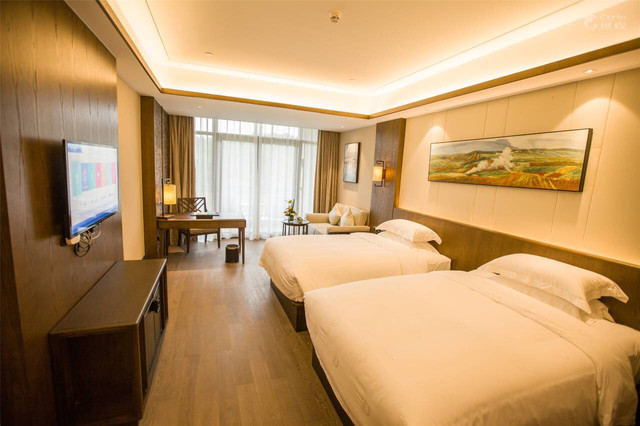 赣州市东阳山大酒店,东阳旅游大厦酒店