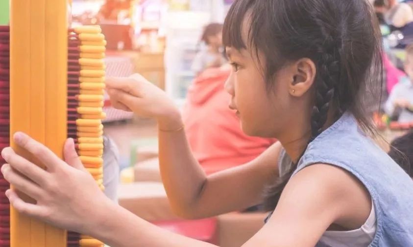 早教教师英文名简单重叠,适合早教中心老师的英文名叠读