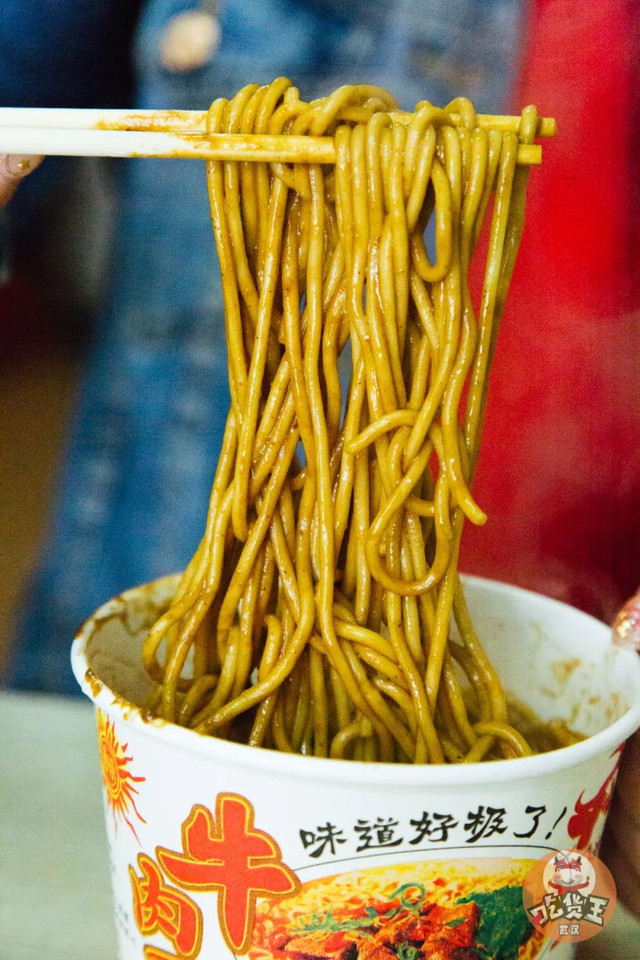 这碗面火了30年,这碗面居然上热搜了