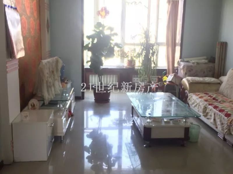 石河子三室二厅50万精装修急卖,石河子二手房大户型推荐