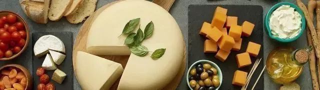 那些无限回购的小零食,每天办公室都有吃不完的零食