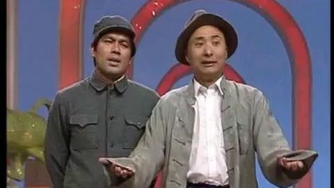 学英语不用太在意语法,英语入门学语法还是词汇