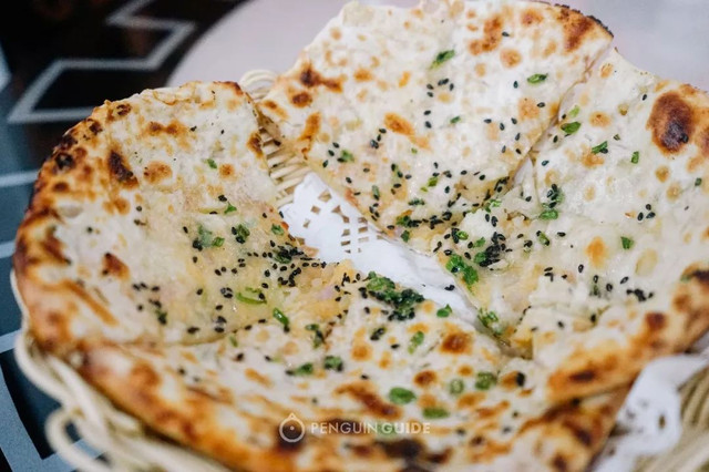 在这个魔幻的江南小城里,来一场烤肉和大饼的狂欢!